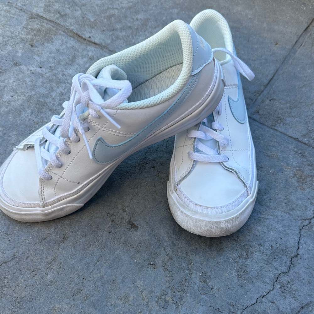 Nike White and Sky Blue Casual Sneakers